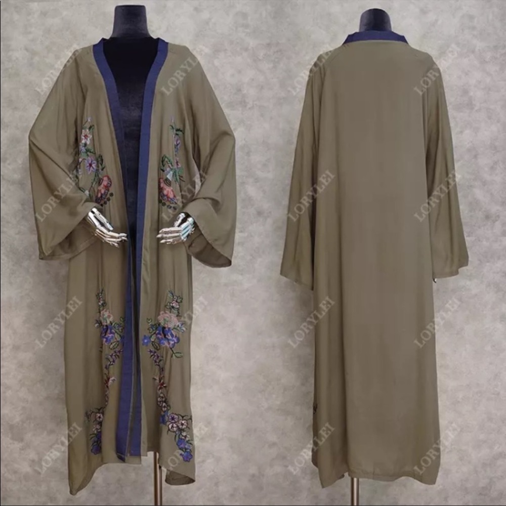 New! Embroidered Floral Kimono Duster - Picture 7 of 9